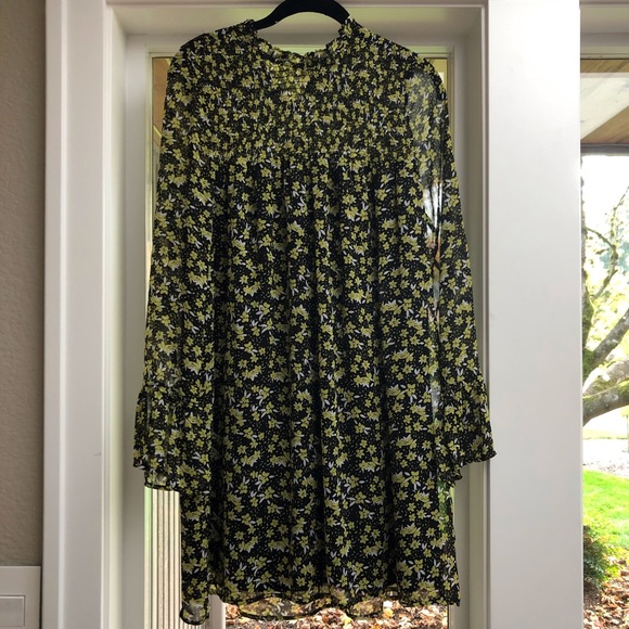 FLORAL DRESS - Picture 1 of 4